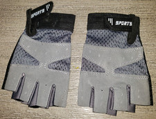 boys blue gray black SPORTS WEAR GLOVES ONE SIZE ADJUSTABLE CUFFS super cond 