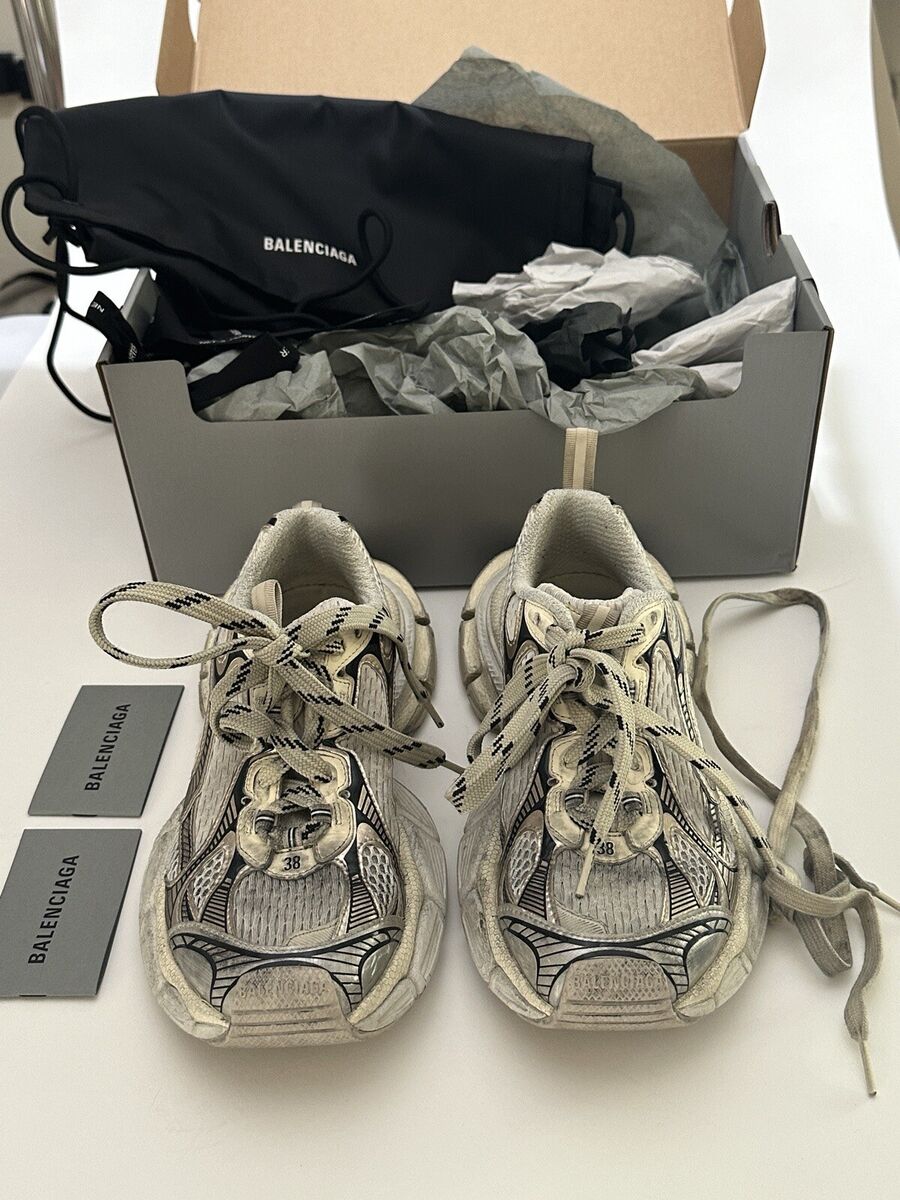 Size 8 / 38 - Balenciaga 3XL Sneaker Worn-Out - Light Beige Size 8 / 38 - Balenciaga 3XL Sneaker Worn-Out - Light Beige