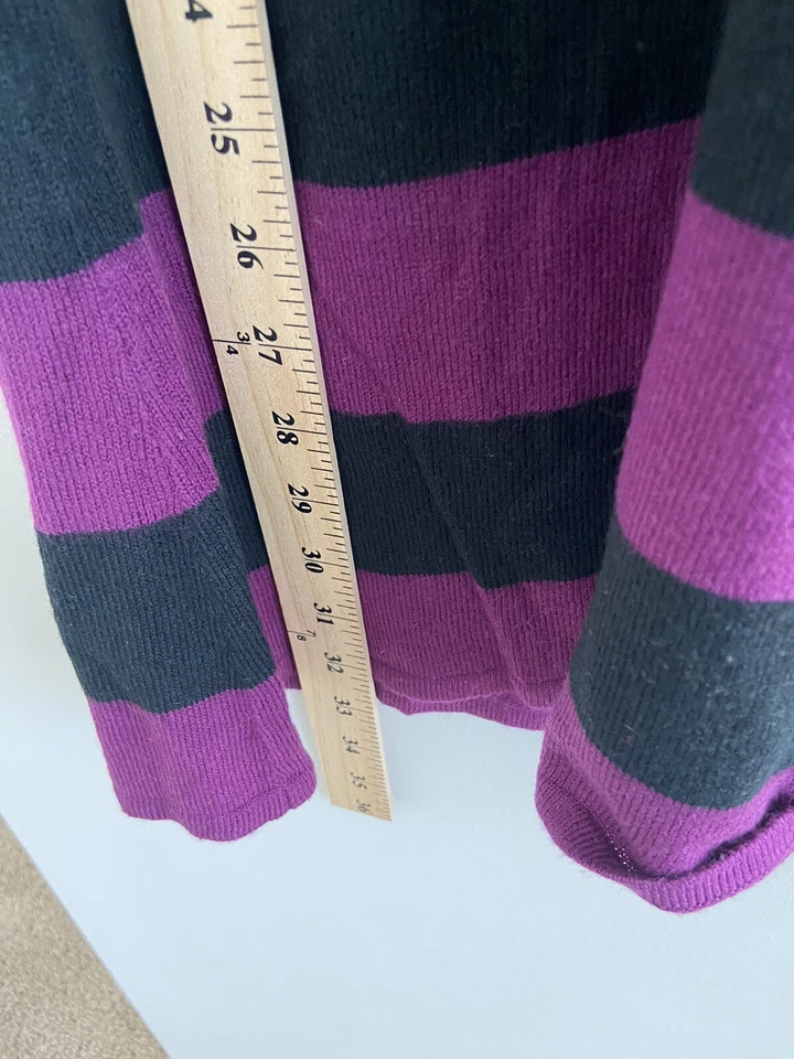 Suéter largo para mujer a rayas morado y negro manga corta cuello redondo talla l Foto 4 de 4