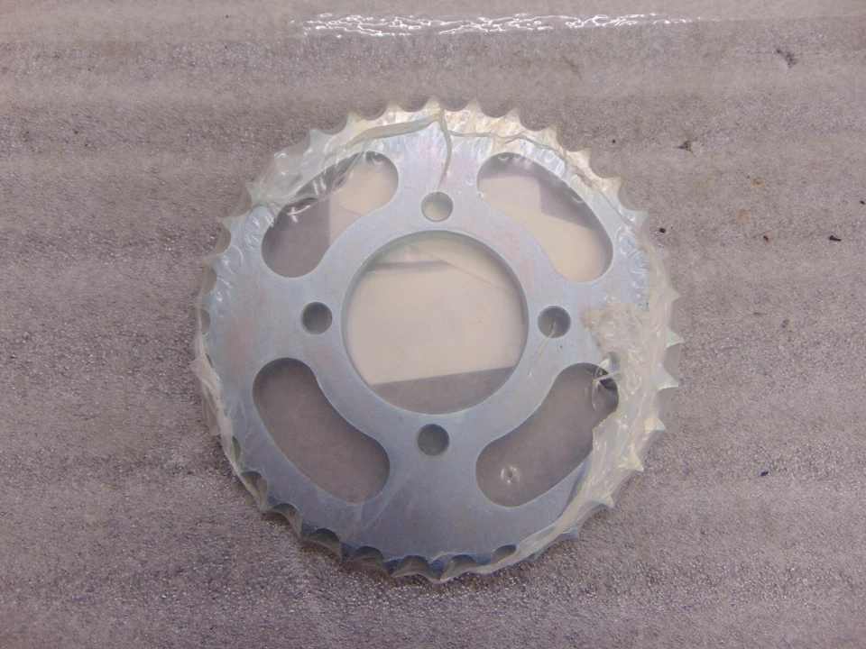 1978 1979 SUZUKI DS80 TOOTH REAR SPROCKET 428-34 NOS 2-203434 - Изображение 2 из 4