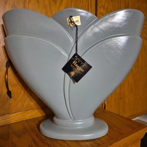 Haeger Pottery Vase RG-26 With ORIGINAL TAG