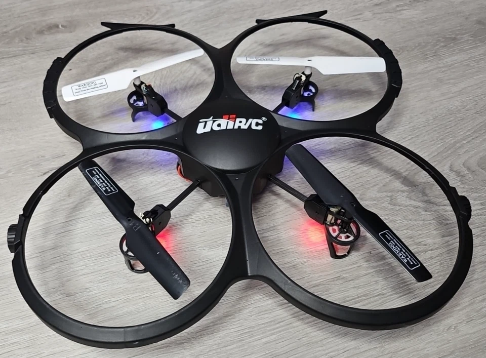 Drone UDI R/C Quad Copter | Video HD | 2.4Ghz | 5 baterías | Completo en caja Foto 3 de 4