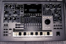 Roland MC-505 Groovebox 1998 Sequencer - Used...