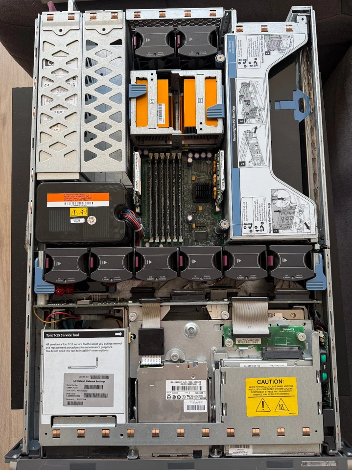 HP ProLiant DL380 Gen3 G3 2x3,06GHz 3GB 2x36,4 SCSI 2HE