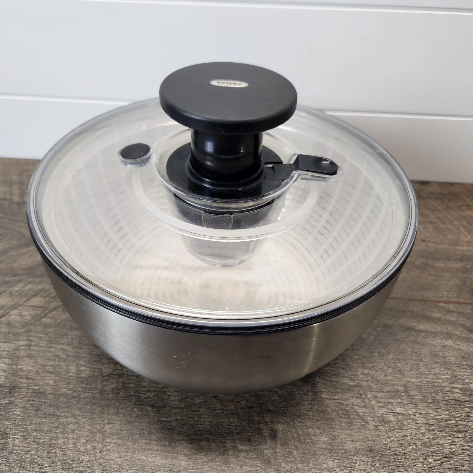 OXO Stainless Steel Salad Vegetable Spinner Non-Slip Rubber Bottom Damage
Opens in a new window or t