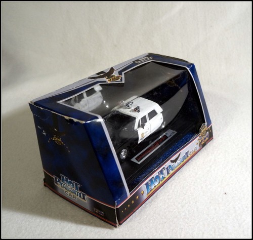 Hot Pursuit Los Angeles Police Dept 1968 Plymouth Fury 1:43 New Old Stock #Z976 - Picture 3 of 8