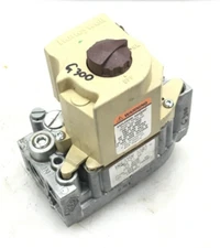 Honeywell VR8205M1080 HVAC Furnace Gas Valve Lennox 13H3301 24V used #G300