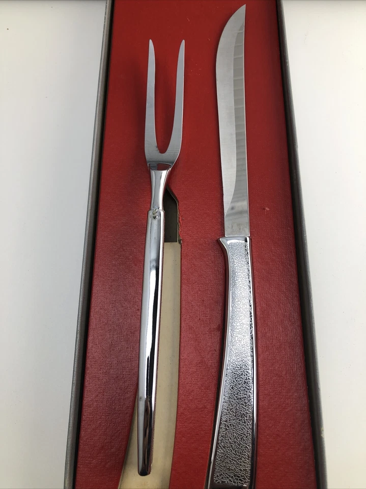 Conjunto de facas e garfos de escultura muito bom. Toalha ourives. Novo na caixa. - Imagem 4 de 4