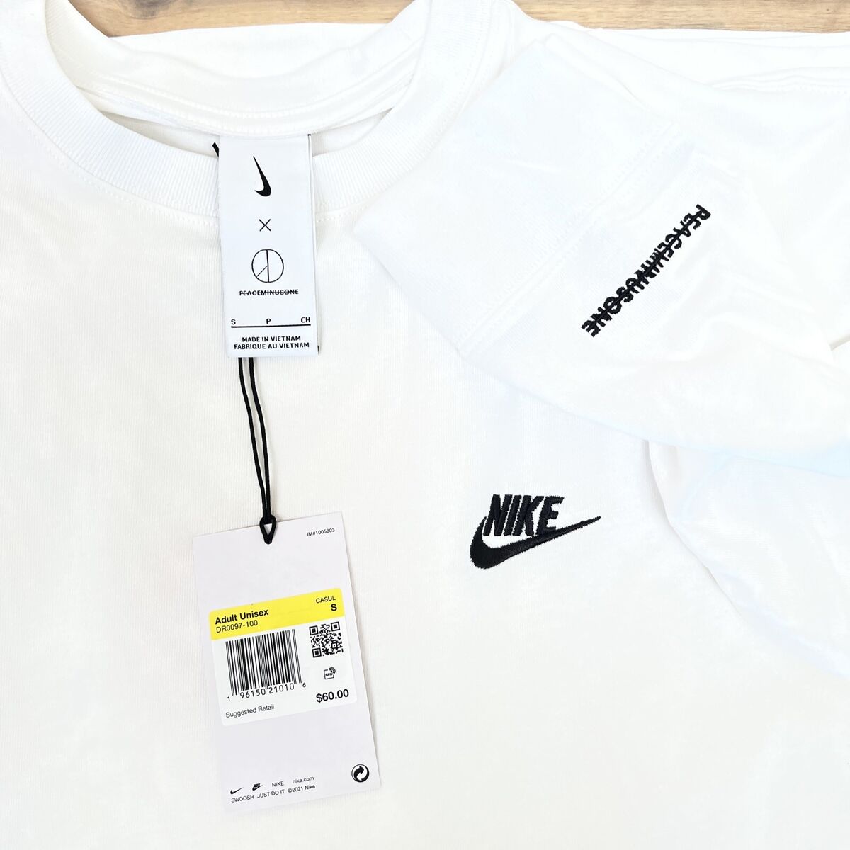 Nike x Peaceminusone G-Dragon Long Sleeve T-shirt Size Small Nike x Peaceminusone G-Dragon Long Sleeve T-shirt Size Small