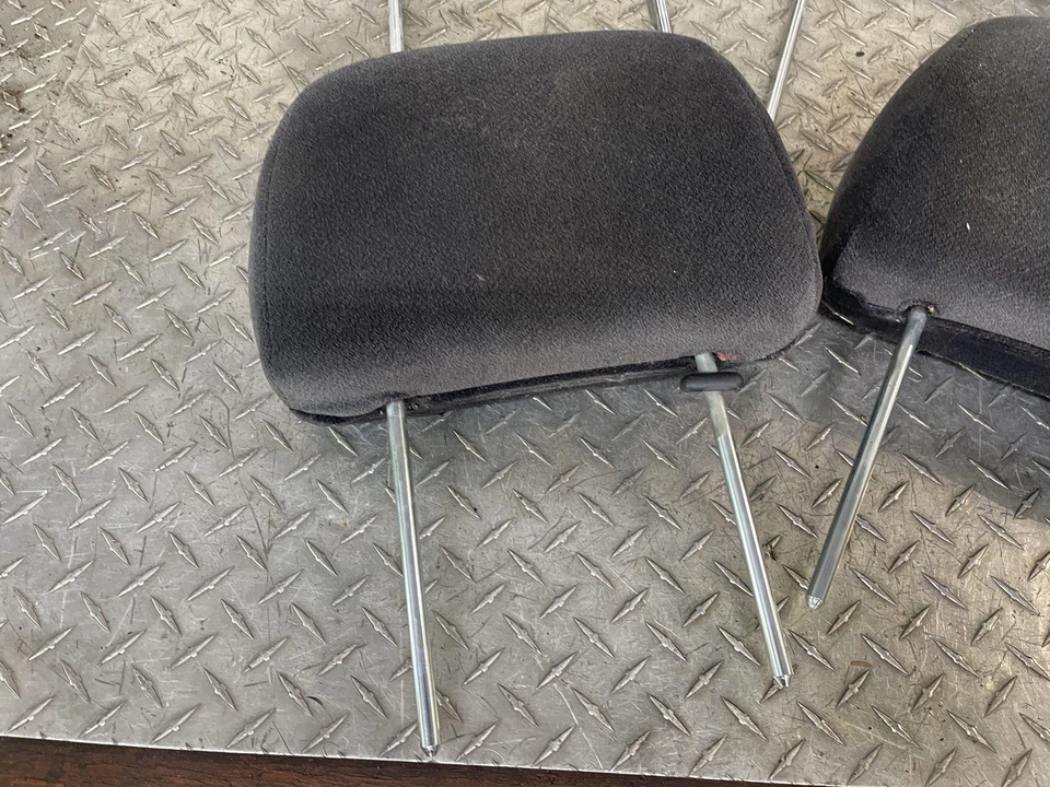 2001-2002 Chevrole Silverado Sierra Front And Rear Headests Oem Tested Gray Foto 3 de 4