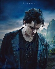 ACTOR SAM RILEY SIGNED FREE FIRE MOVIE 8X10 PHOTO F W/COA MALEFICENT ON THE ROAD