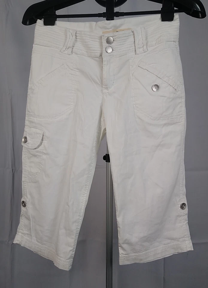 Pantalones de mezclilla DKNY para mujer blancos cargo capris talla 6 Foto 2 de 4