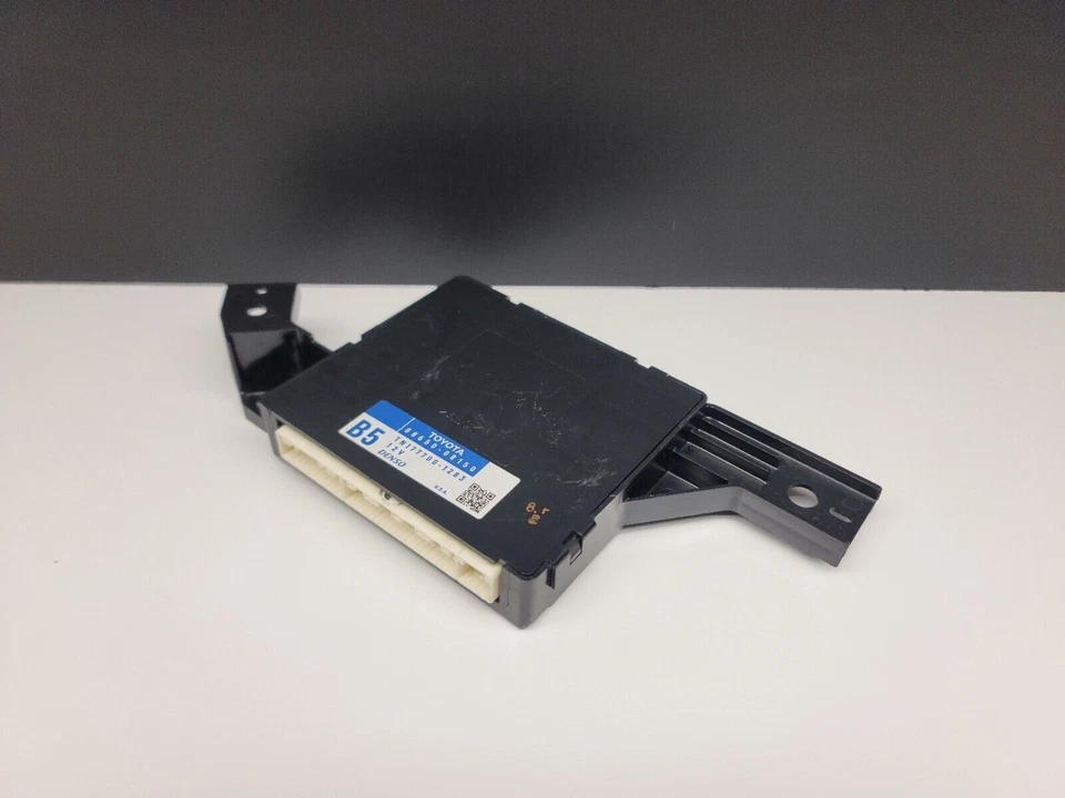 2011-2013 TOYOTA SIENNA Temperature Air Amplifier Control Module 88650-08150 OEM - Image 2 of 4