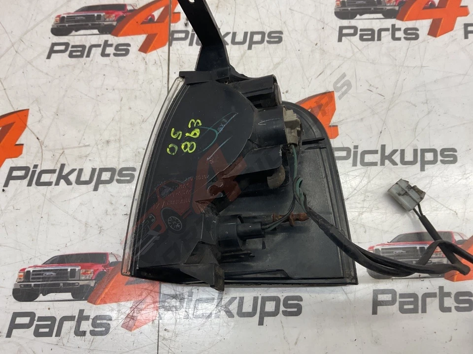 Indicatore di direzione anteriore lato guida Ford Ranger Thunder 2006 2002-2006 - Immagine 4 di 4