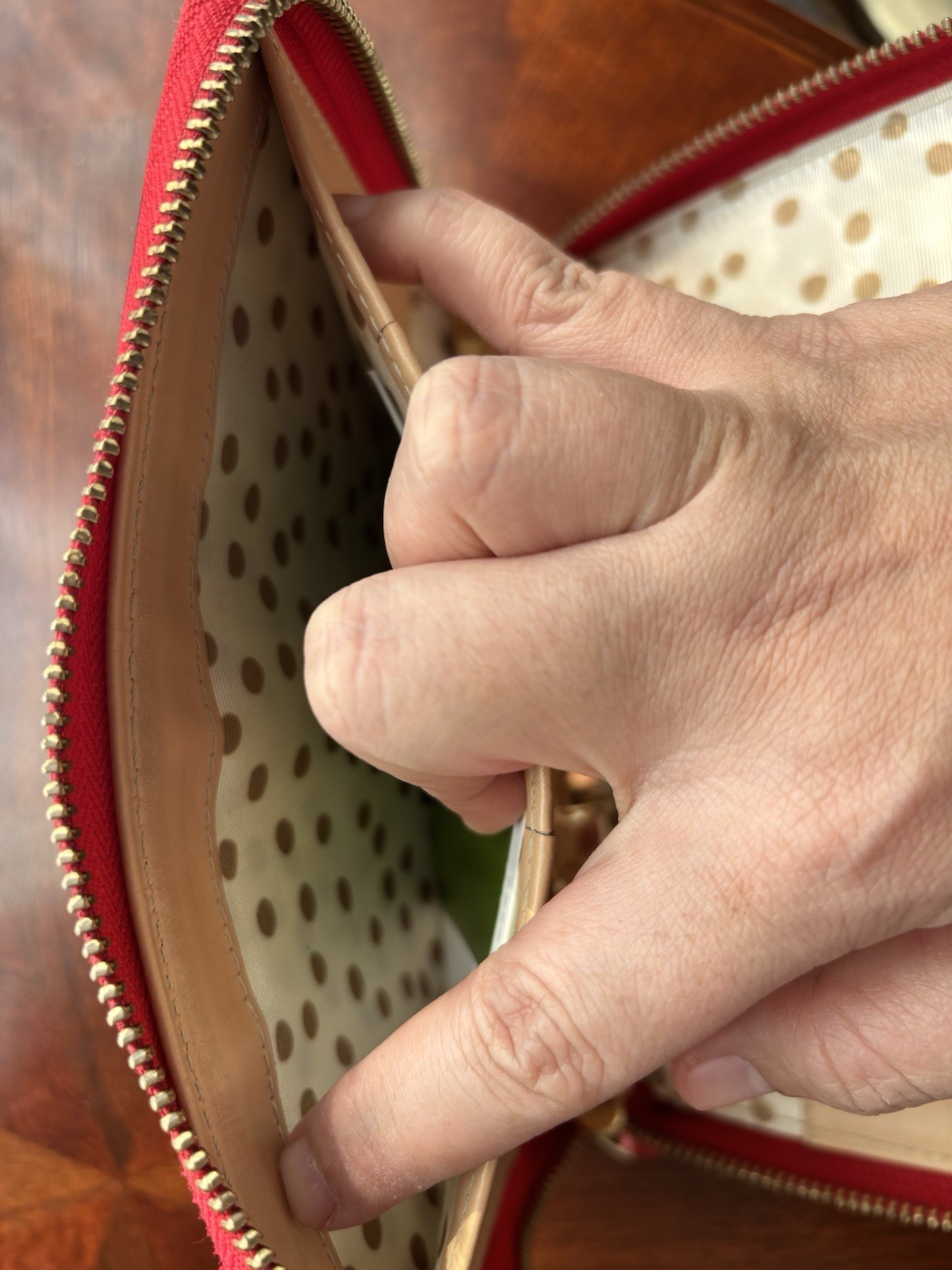 HTF Kate Spade Red Zip Around Wellesley Agenda Planner Gold Dots thumbnail 8