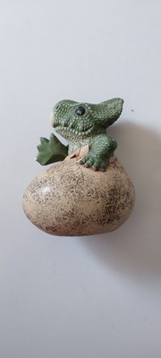 Vintage Ceramic Hatching Baby Dinosaur Egg Triceratops Figurine 