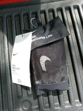 Espinilleras de fútbol Nike Mercurial Lite adulto NEGRO/BLANCO DV1771-010 TALLA PEQUEÑA