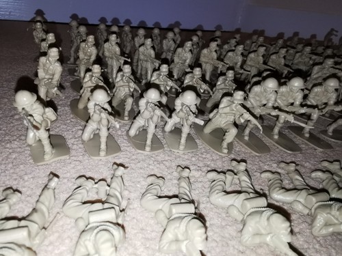 Airfix WW2 Mixed British Infantry & German Desert Corps 96 Unpainted Figures - Picture 3 of 13