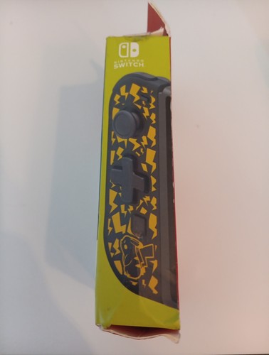 HORI D-Pad JoyCon Controller (L) con licenza ufficiale Nintendo Switch Pikachu - Foto 2 di 8