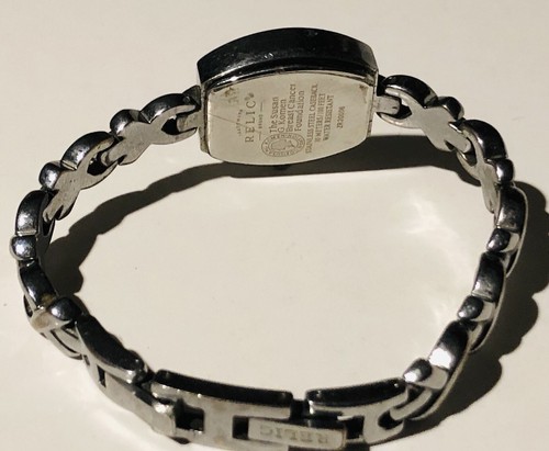 Vintage Relic Women’s wrist watch needs A battery - Picture 5 of 6