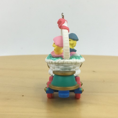 Vintage 1999 Hallmark Cottontail Express Flatbed Car Keepsake Ornament Easter - Picture 5 of 9