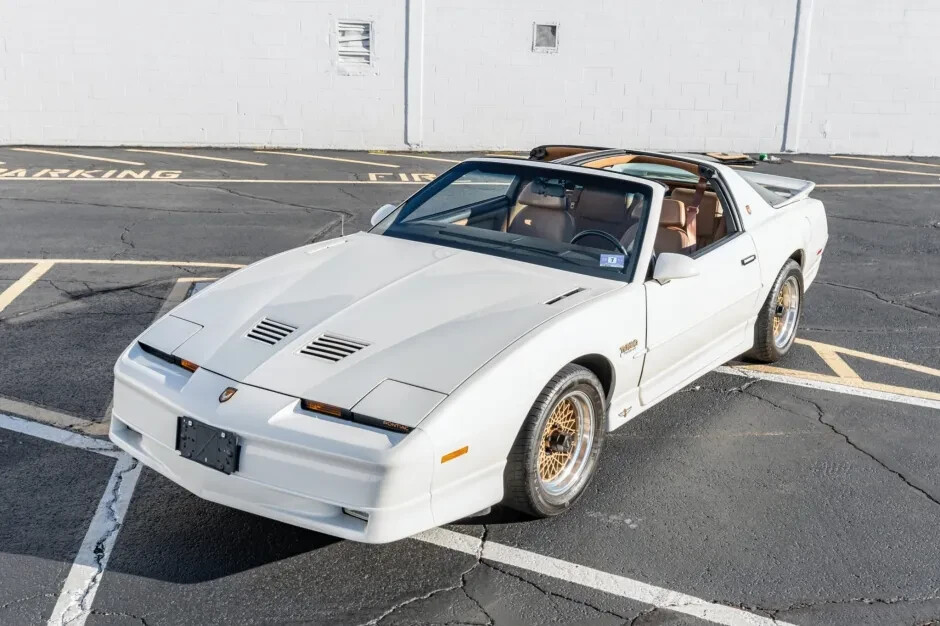 1989 Pontiac Firebird Trans Am 20th Anniversary Turbo | 24