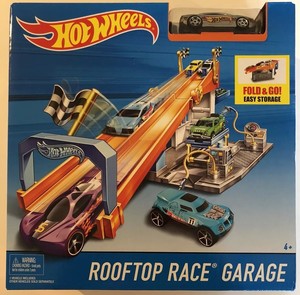 hot wheels rooftop race garage exclusive playset