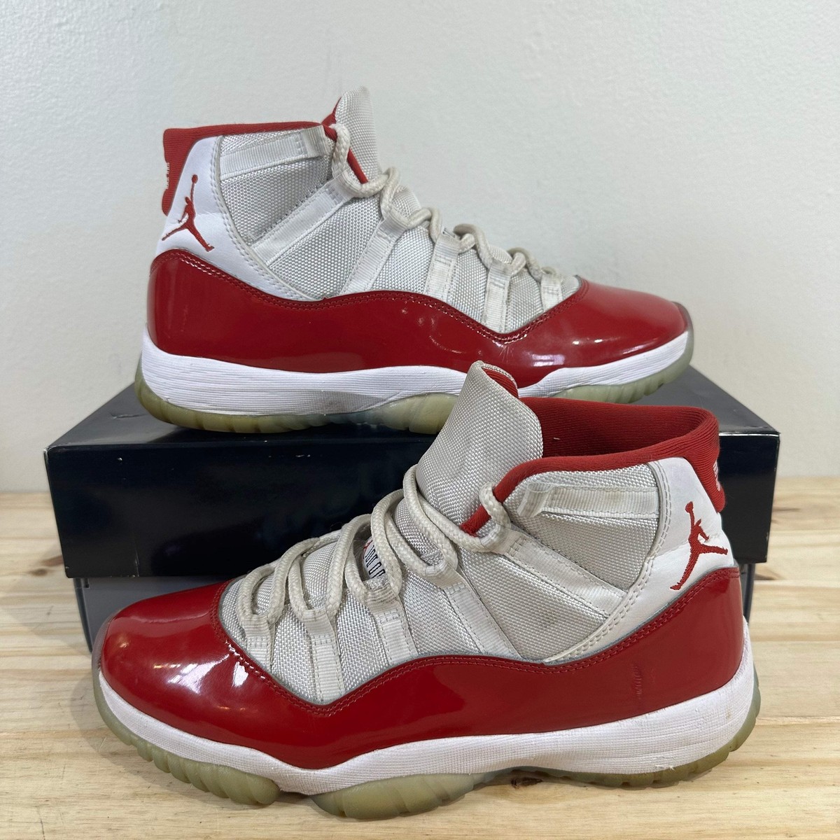 Air Jordan 11 Retro Cherry (2022) Sz