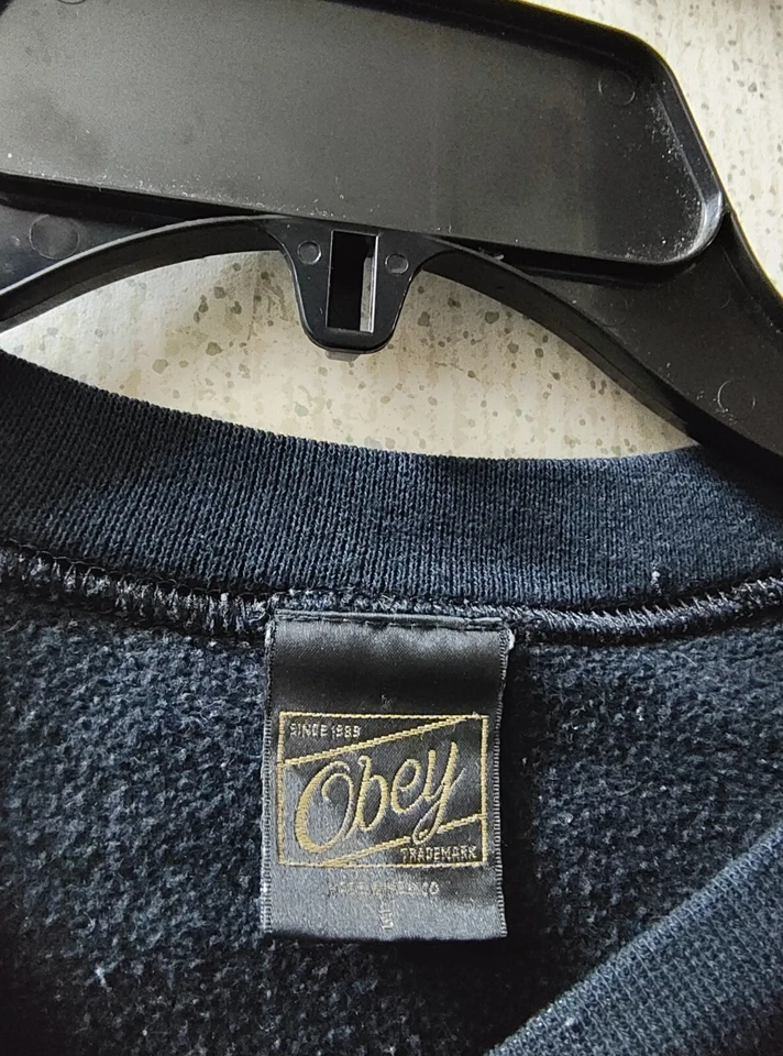 Suéter De Colección Obey Posse Pequeño Labios Rojos Y2K Hip Hop Limpio Foto 3 de 4