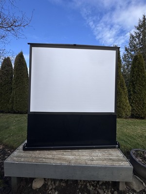 da lite projection screen 