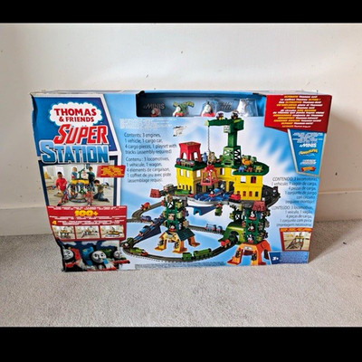 Thomas & Friends Super Station FGR22 - unbenutzt / neu - OVP - selten