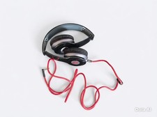 Beats By Dr.dre Solo HD Wired Headphones With Protective Carrying Case