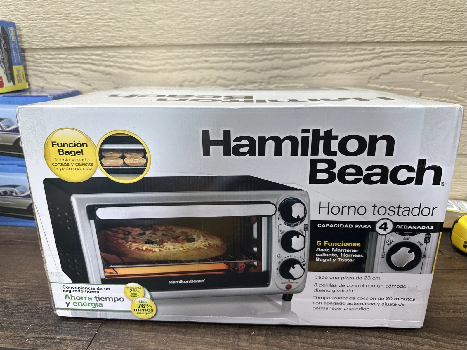 Hamilton Beach Toaster Oven 4 Silce Capacity 5 Functions Bagel 1100W 31142 New
Opens in a new window