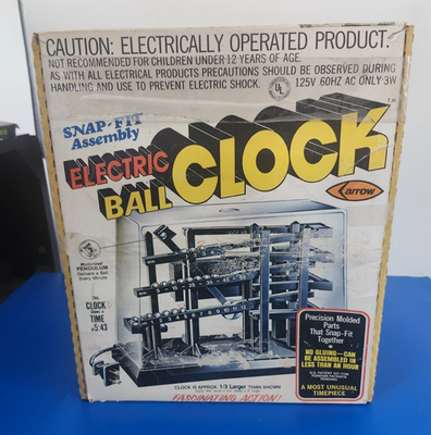 VTG 1978 ARROW HANDICRAFT #675 ELECTRIC ROLLING BALL CLOCK Kinetic