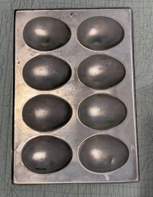 Vintage Wilton Easter Egg Cake Pan 508-2127 Makes 8 Mini Cakes