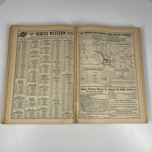 OFFICIAL GUIDE TO THE RAILWAYS Steam Navigation And Air Lines November 1958 - Picture 9 of 11