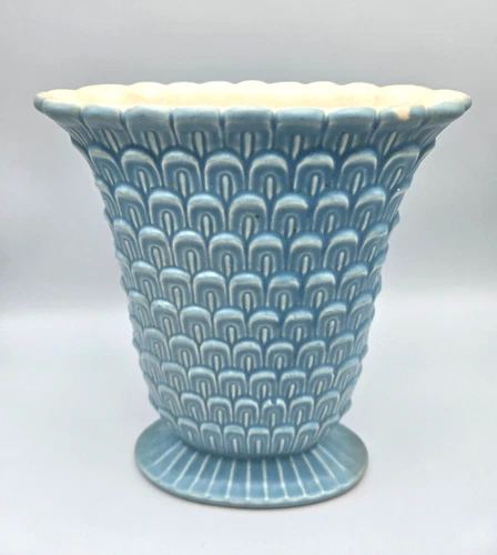 VTG Red Wing Pottery Powder Blue Fan Vase 1157 Fish Scale Art Deco 40s MCM 9"