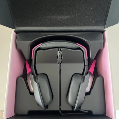 Razer D.Va Overwatch Edition MEKA Headset RZ04-02400100-R3M1 DVa (AS NEW) - USED - Bild 1 von 4