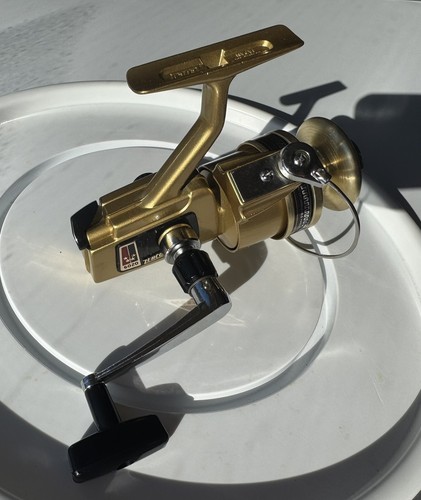 Vintage Zebco 6020 Gold Series - Picture 13 of 24