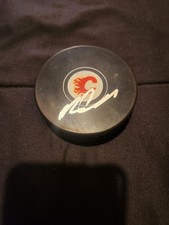 Blake Coleman signed Calgary Flames puck
