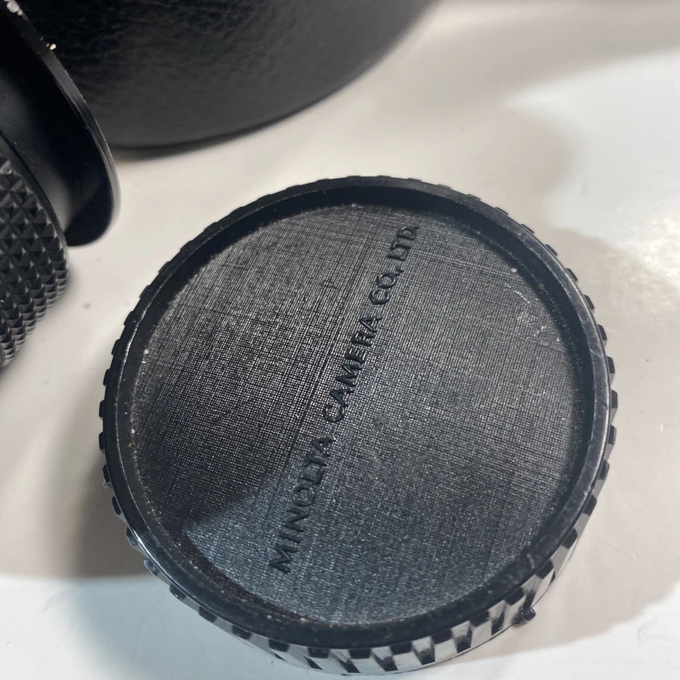 Sakar Auto 28mm f/2.8 Wide Angle Lens W/ Case - Image 3 of 4