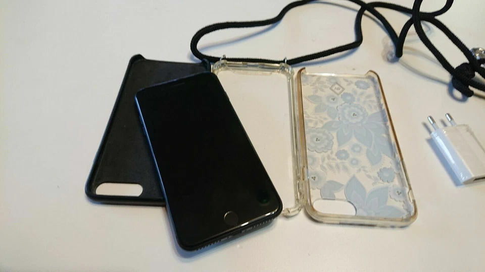 Apple iPhone 7 Plus - 256 GB - Negro (sin Simlock) A1784 (GSM) - Imagen 3 de 4