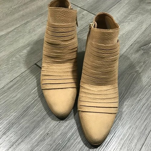 Lucky Brand Damen hellbraune Zavrina Bootie Stiefel Größe 8,5