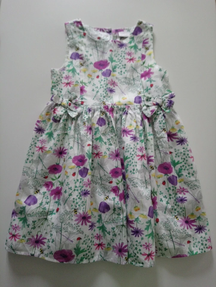 Robe sans manches "F&F" 6-7 ans - comme neuve - Photo 1/4