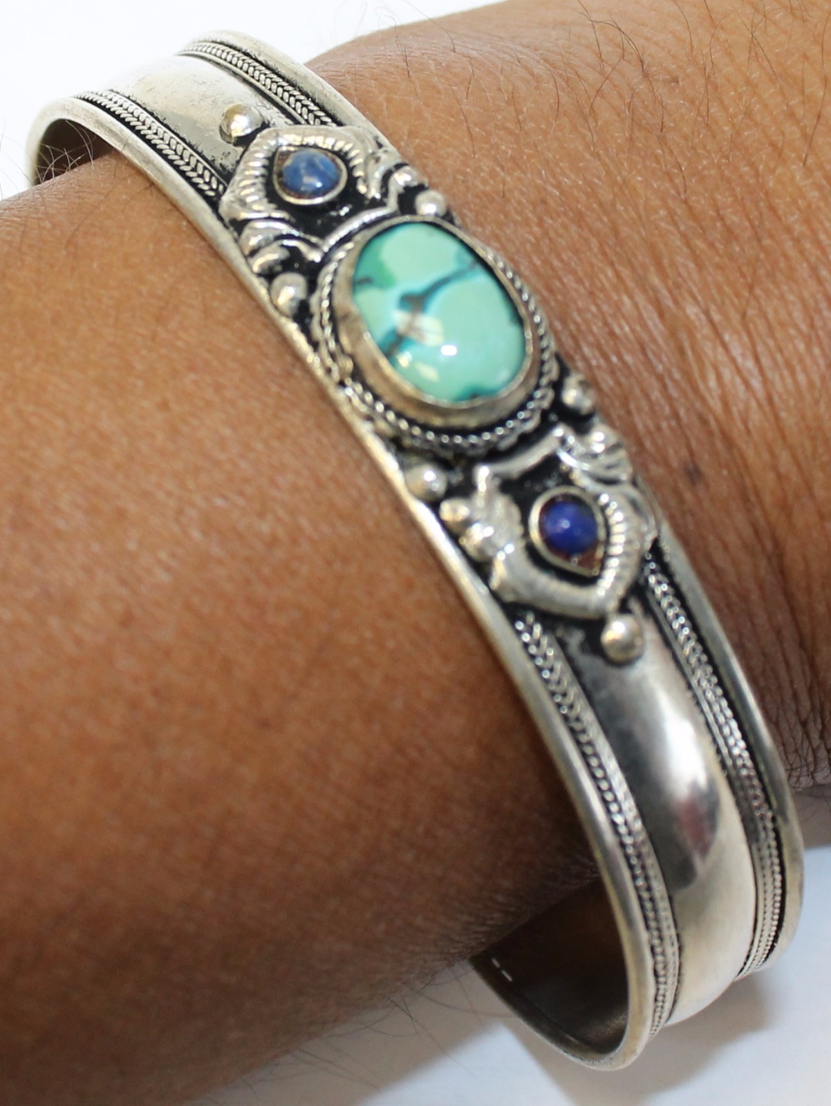 T109H HAND CRAFTED TIBETAN WRIST BENGAL/BRACELET MADE IN NEPAL