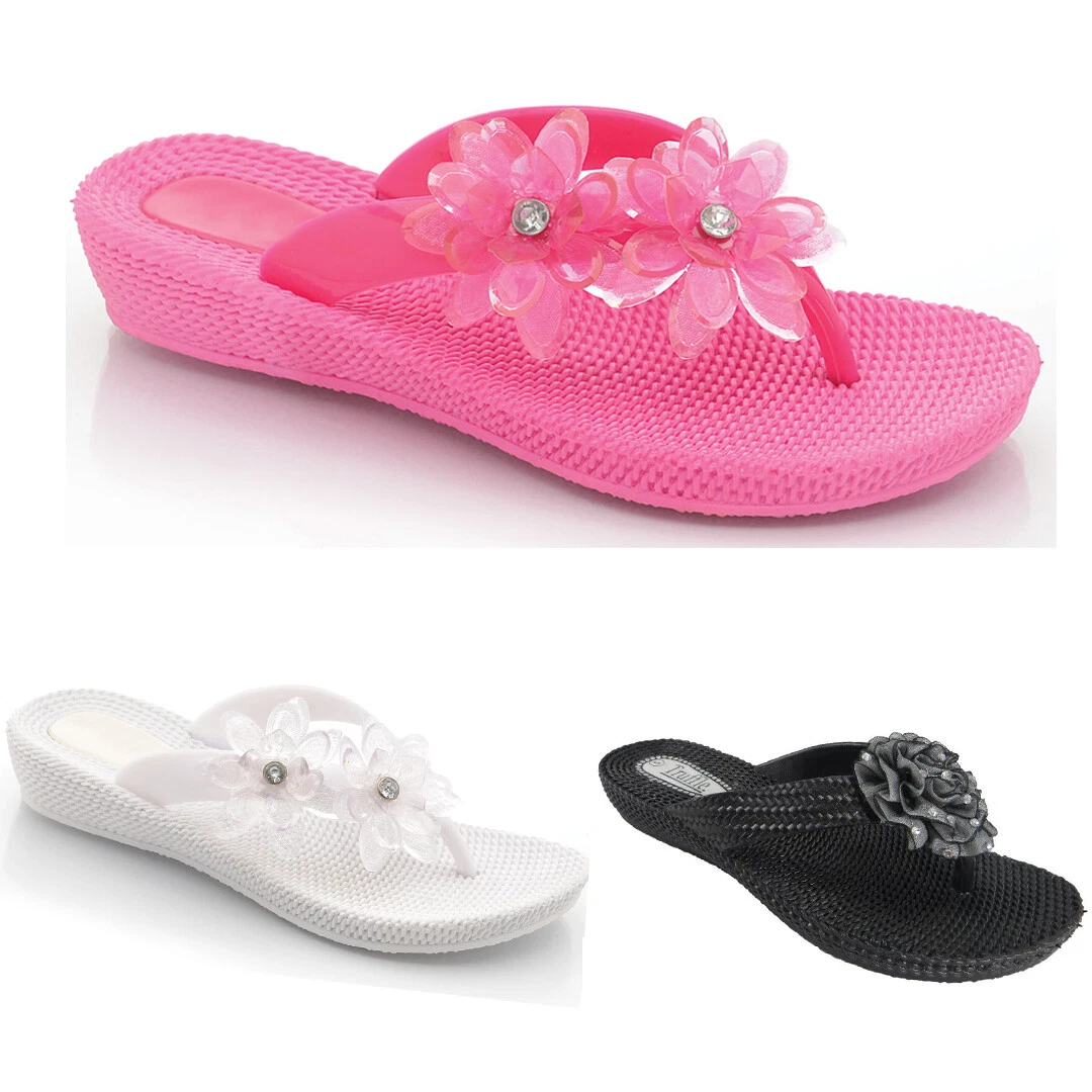 Slipper shop ladies sandal