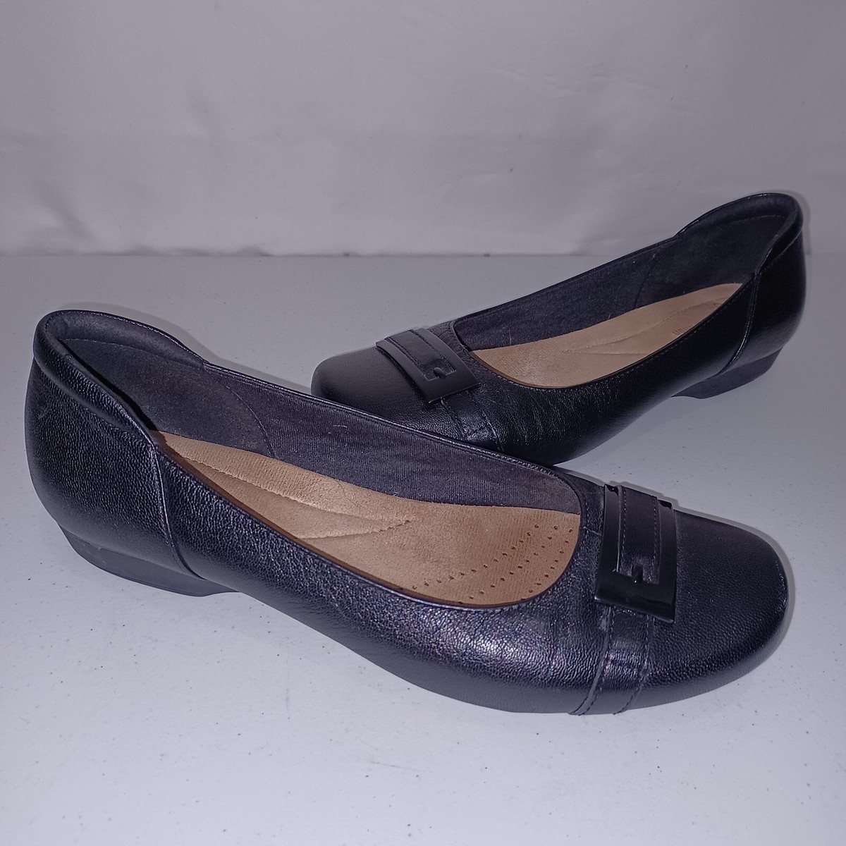 clarks womans comfort shoes blanche west black leather slip on