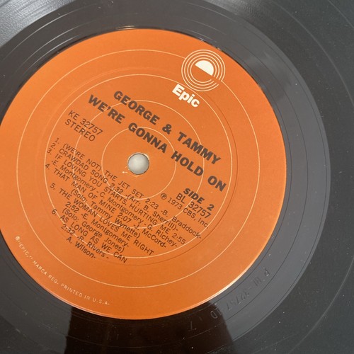 GEORGE AND TAMMY WE'RE GONNA HOLD ON LP - KE 32757 - 1973 EPIC - VINYL VG+ - Picture 7 of 7