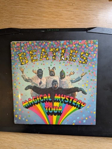 The Beatles Magical Mystery Tour 1967 UK 7" Vinyl MMT 1 Booklet and Lyric Sheet