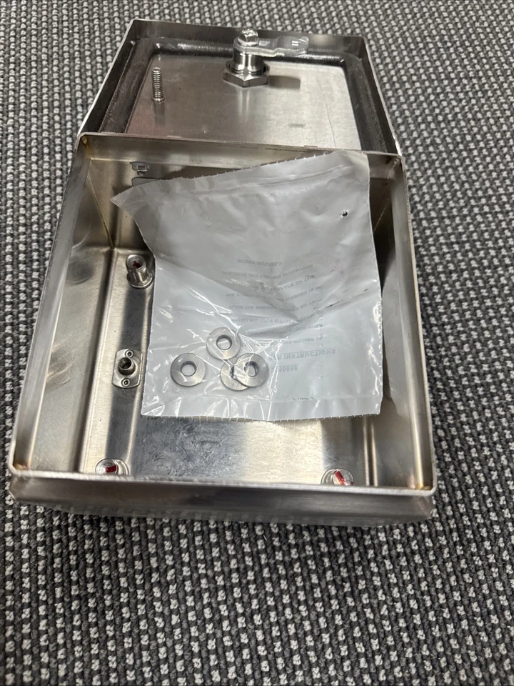 Caja eléctrica RITTAL 8018109 / 8018109 nueva con llaves y cierres Foto 3 de 4